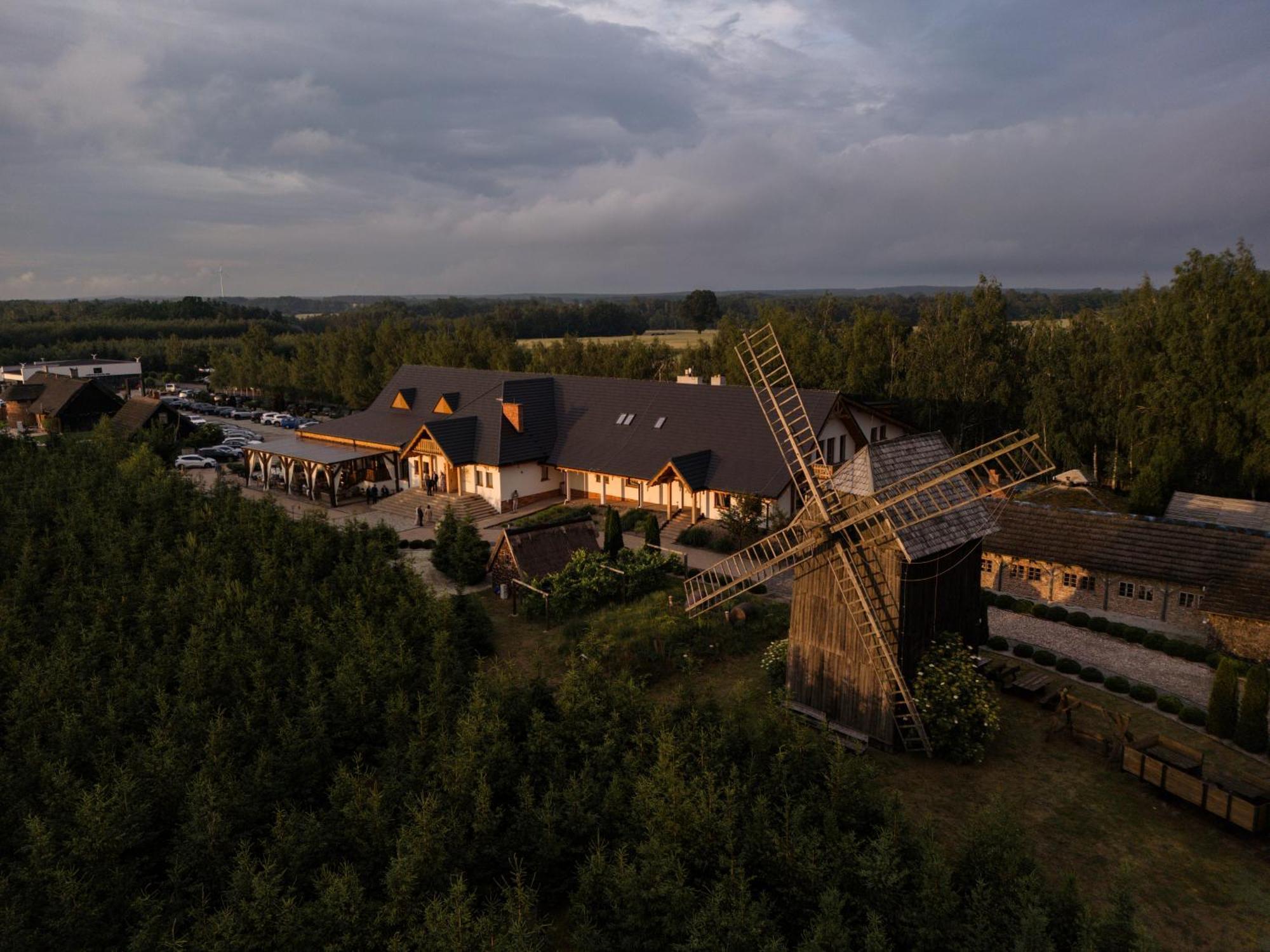 Skansen Bicz Resort Stare Miasto  Buitenkant foto